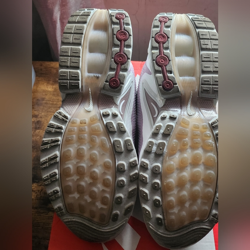 Nike Women's Platinum Violet/Summit White/ Air Max Lace-Up Sneakers - Picture 5 of 6